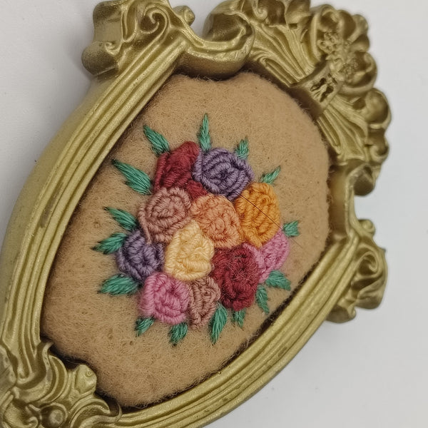 Tiny Embroidery - Rose Bouquet