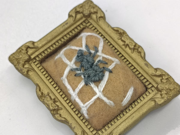 Tiny Embroidery - Spider