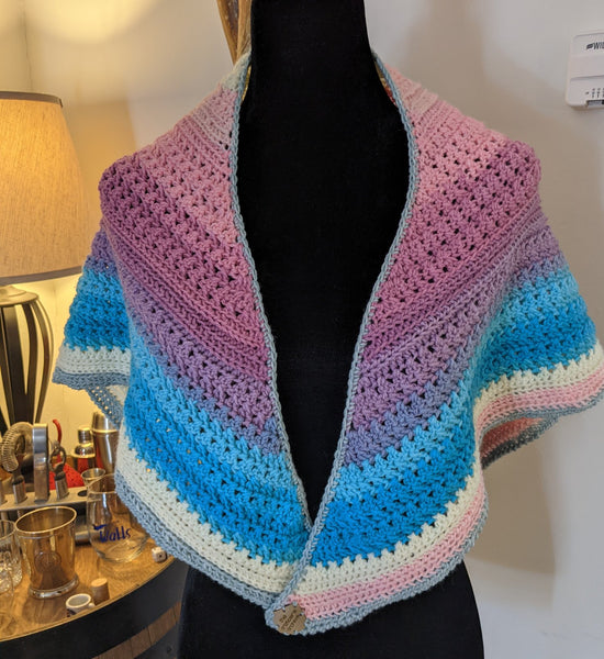 X Marks the Spot Shawl in Liger