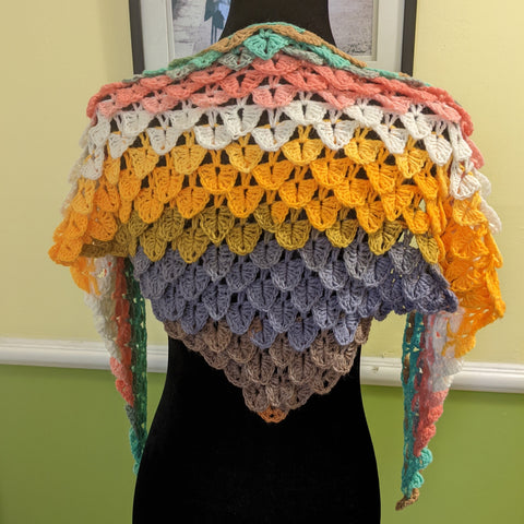 Dragon Scales Shawlette in Pixie